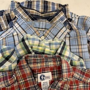 Men’s Collar Shirt Size Medium